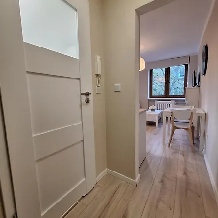 Apartment 3 *